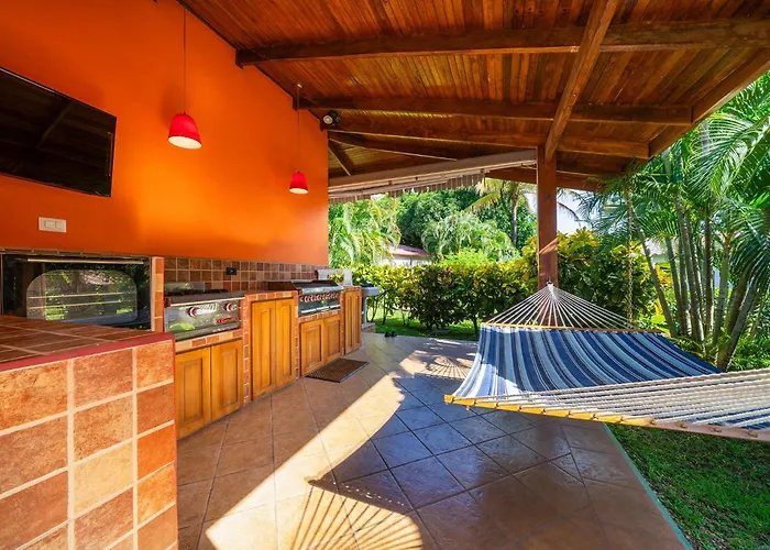 Villaggio 376 - Bbq, Pool, Garden, Smart Tv, Parking, Ac, King Bed, Laundry Facilities