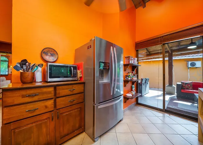 Villaggio 376 - Bbq, Pool, Garden, Smart Tv, Parking, Ac, King Bed, Laundry Facilities * Potrero (Guanacaste)