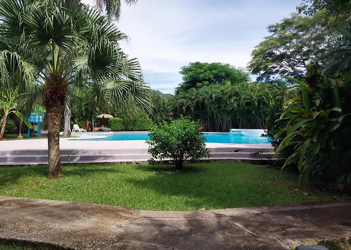 Villaggio 376 - Bbq, Pool, Garden, Smart Tv, Parking, Ac, King Bed, Laundry Facilities * Potrero (Guanacaste)